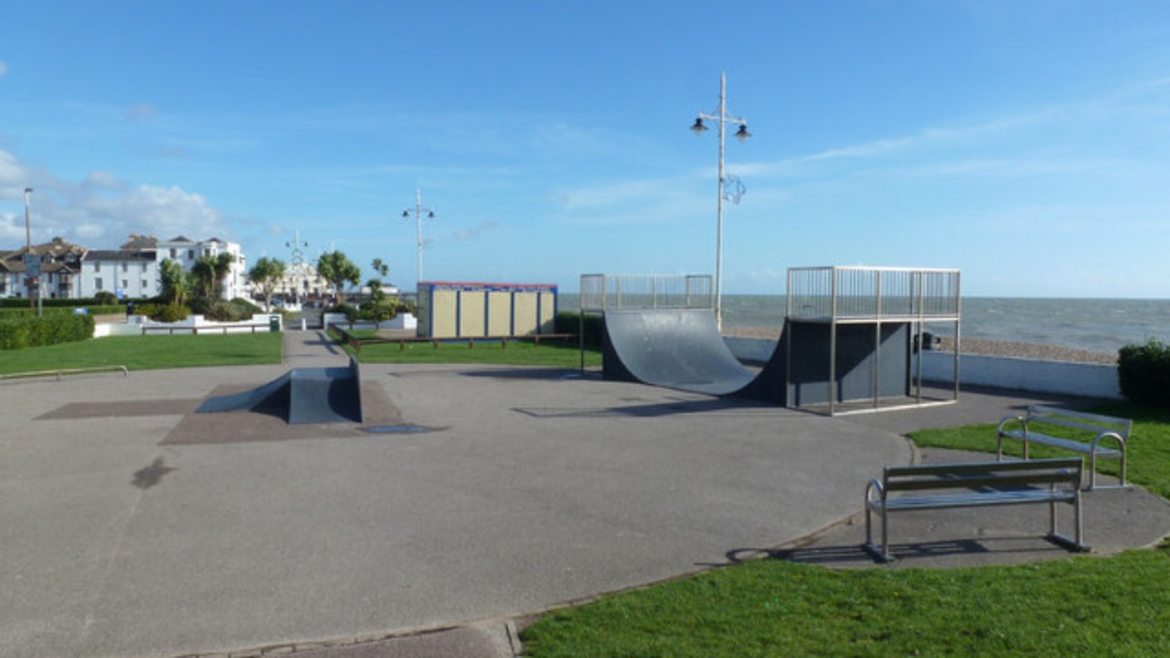 Esplanade Skate Park: Bognor Regis Skate Park