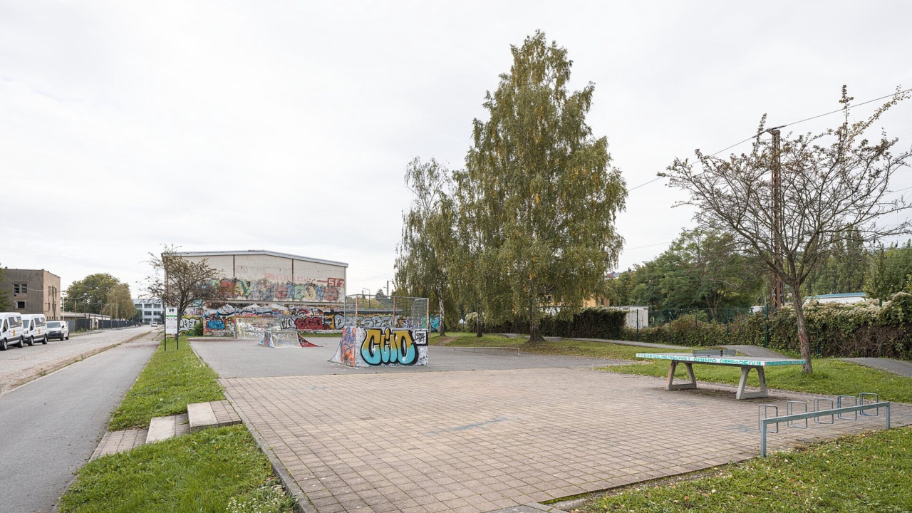 Skateranlage Bahnhofstraße Cossebaude: Dresden, Bahnhofstraße, Skatepark Cossebaude, Stadtteil Cossebaude-Mobschatz-Oberwartha, 17.6.2.40-120086