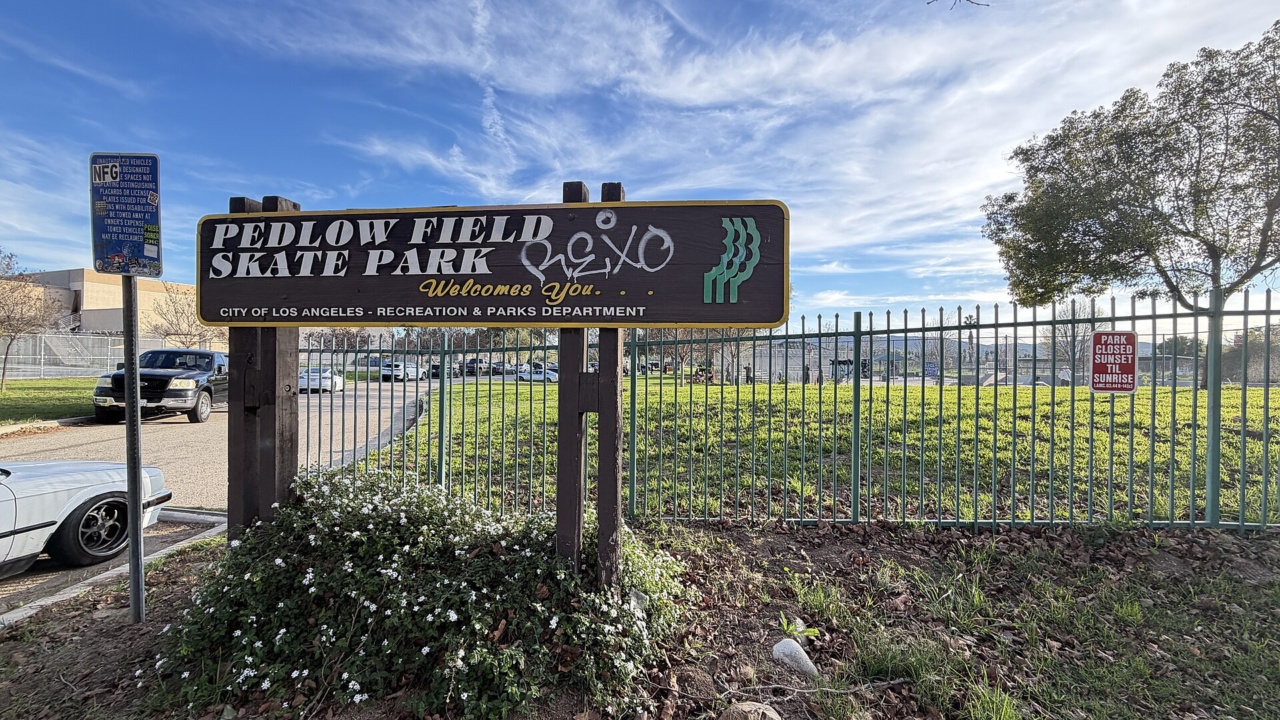 Pedlow Field SkatePark: Pedlow Field Skate Park (Encino) Sign