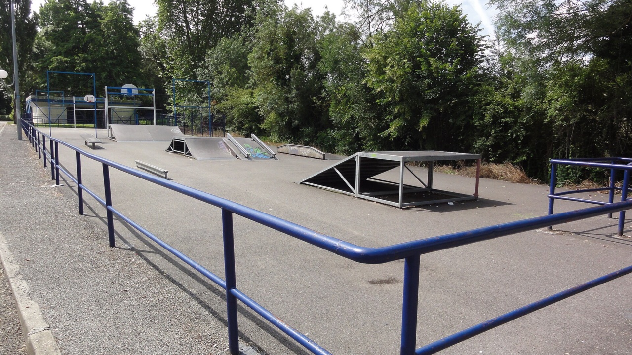 Skatepark: Pons (Charente-Maritime) skatepark