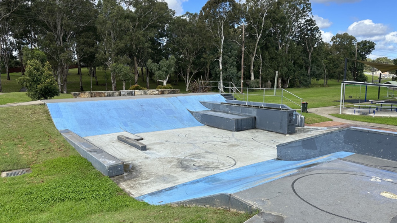 Skatepark: Moorebank Skatepark 04
