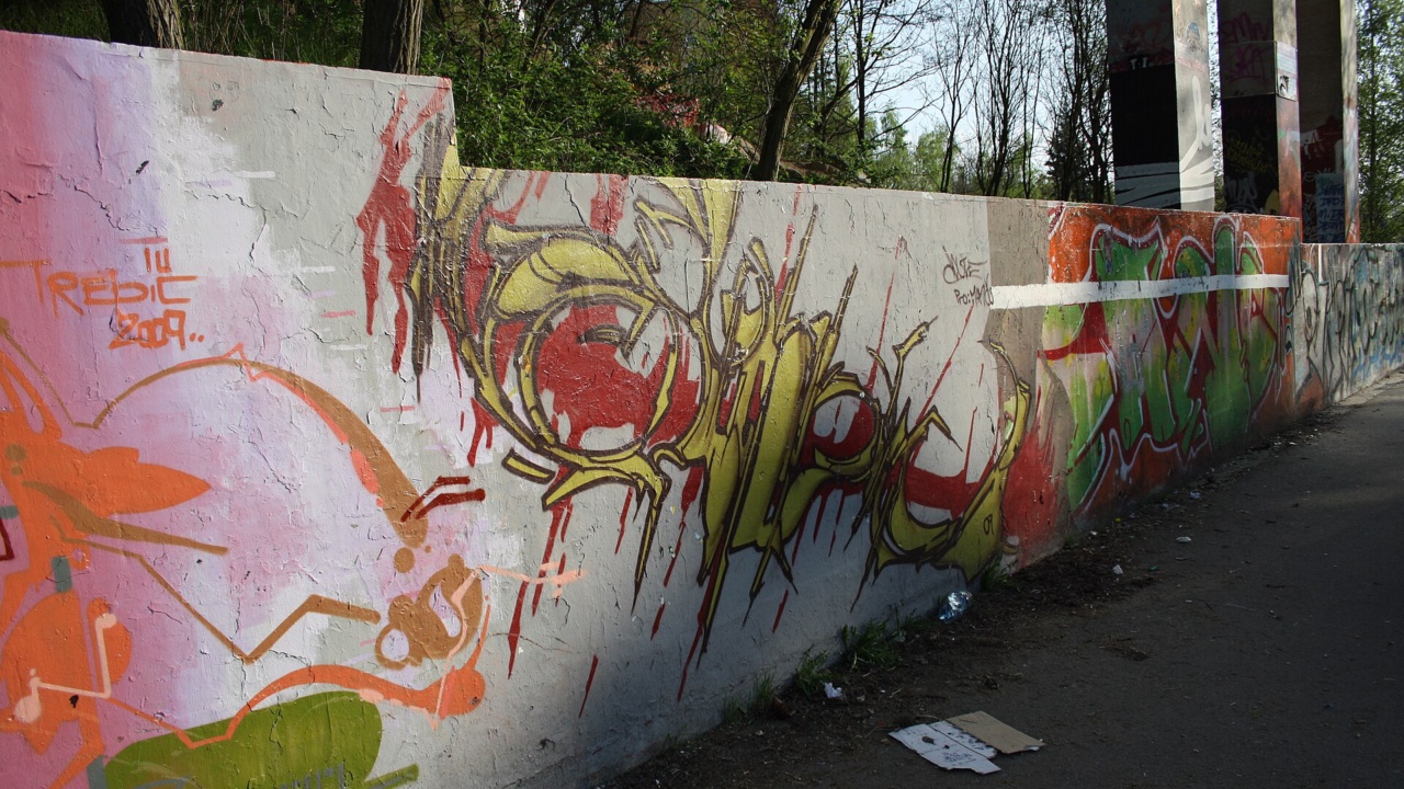 Nové Dvory Skatepark: Graffiti 3 on legal wall of skatepark in Třebíč, Třebíč District