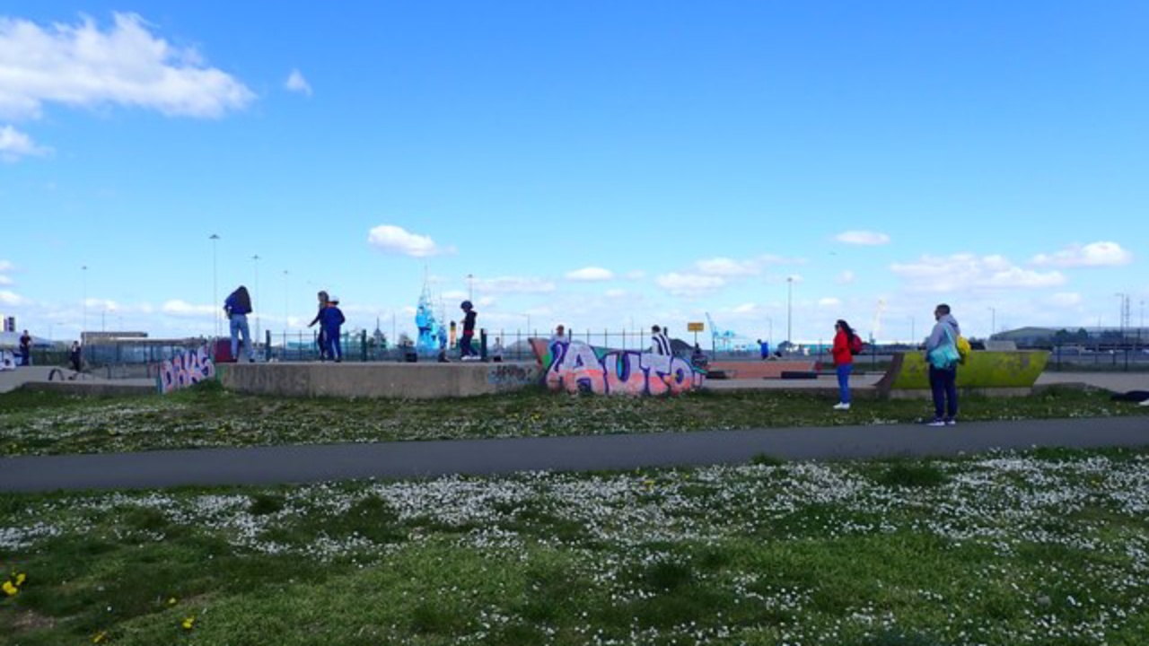Cardiff Barrage Skate Plaza: Skateboard park on Cardiff Barrage