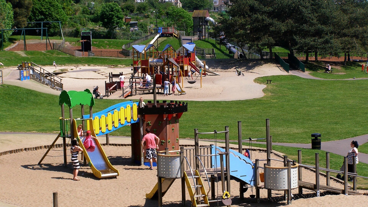 Victoria Skatepark: Royal Victoria Park - panoramio (1)