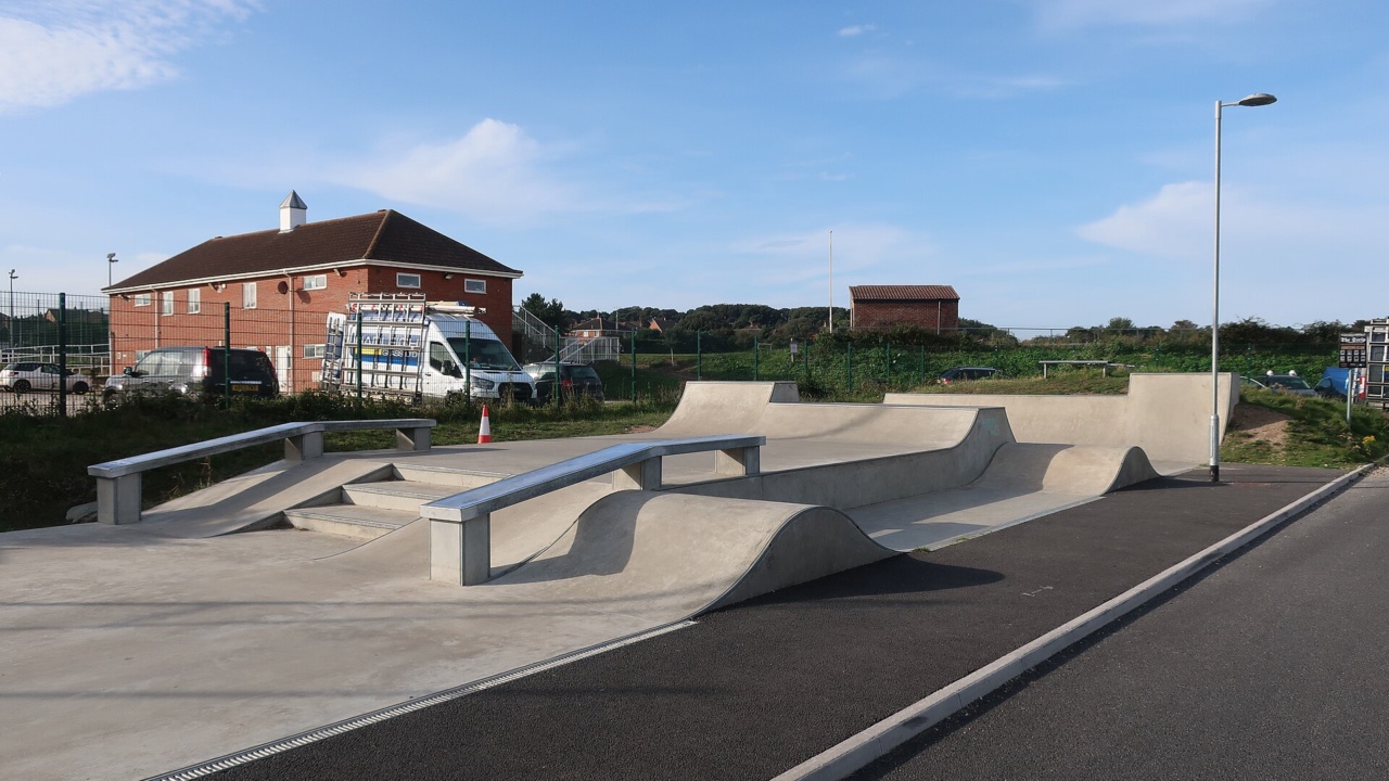 The Strip: The Strip skatepark by The Reef leisure centre - geograph.org.uk - 7621304