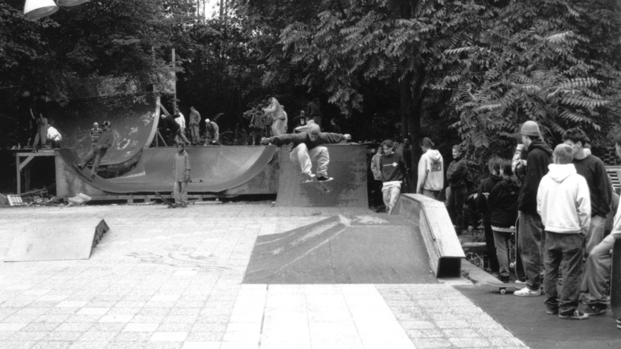 Conne Island Skatepark: Conne Island Skatepark 17.9.1994 Skatecup - panoramio