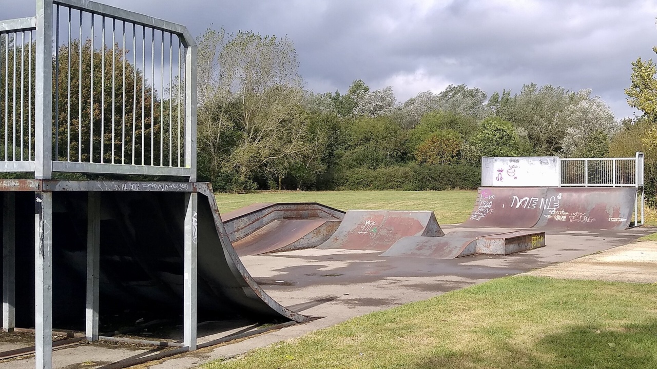 Crabtree Skate Park: Skatepark, Crabtree Park, Camberley, Surrey