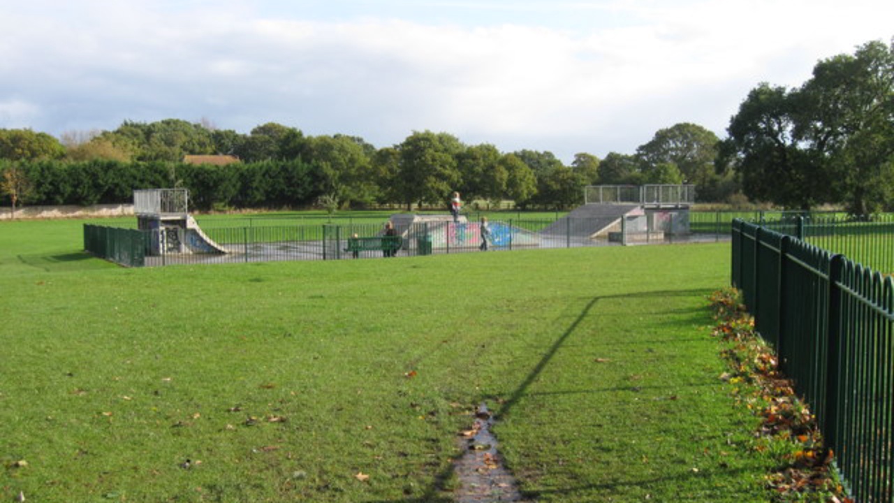 Skatepark: Skate Park, Gayton