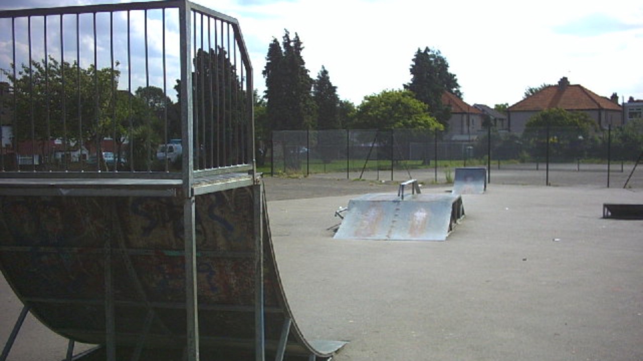 Skatepark: Skate park, Royston Park, Sutton.