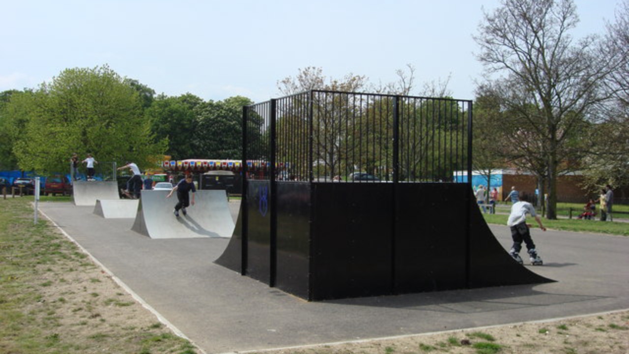 Maldon Promenade Skatepark: Skate park, Maldon - geograph.org.uk - 796647
