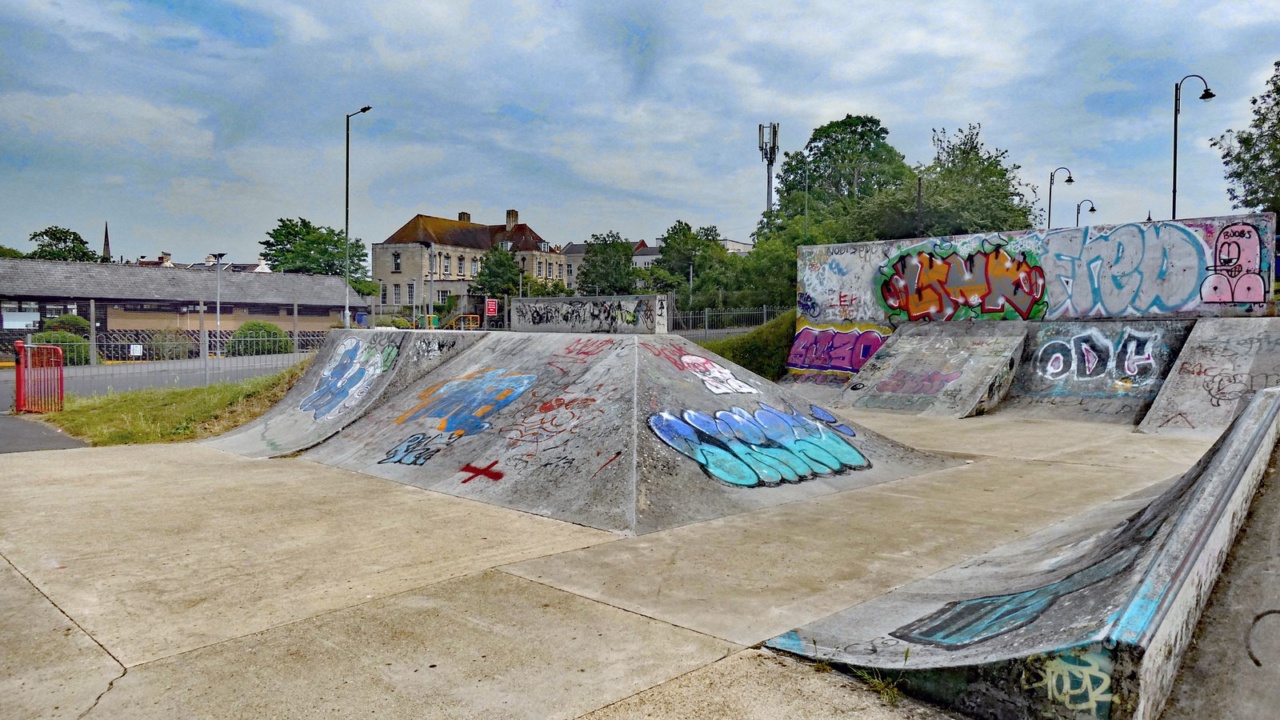 Skatepark: Skatepark, Stallard Recreation Field - geograph.org.uk - 8331672