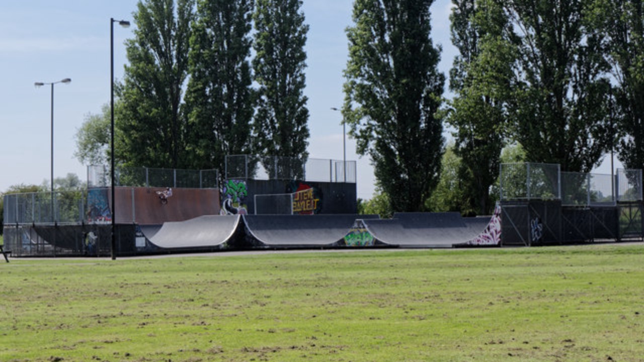 St Neots Skatepark: St. Neots skatepark