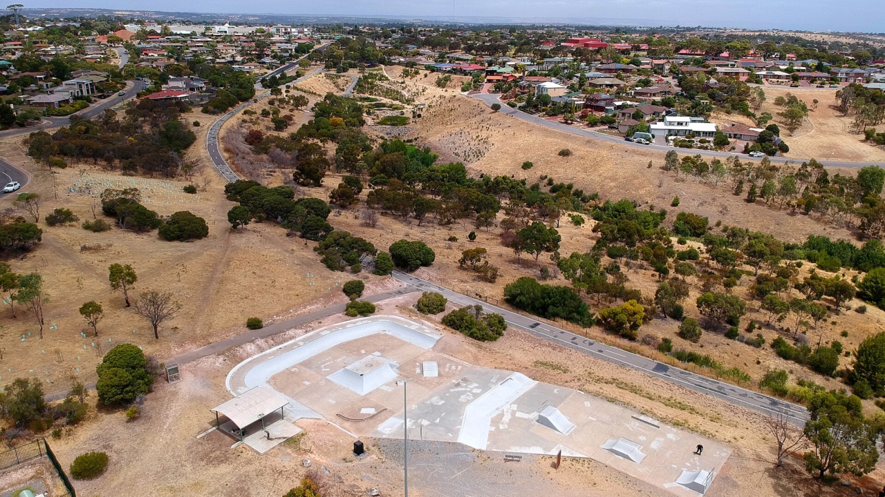 Skatepark: Hallett Cove Skate Park (49325971191)