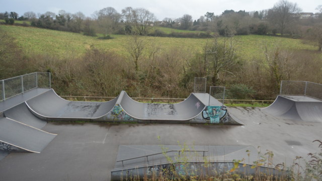 Skatepark: Skateboard Park