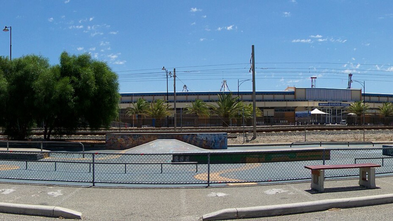 Skatepark: Fremantle skate park - panoramio