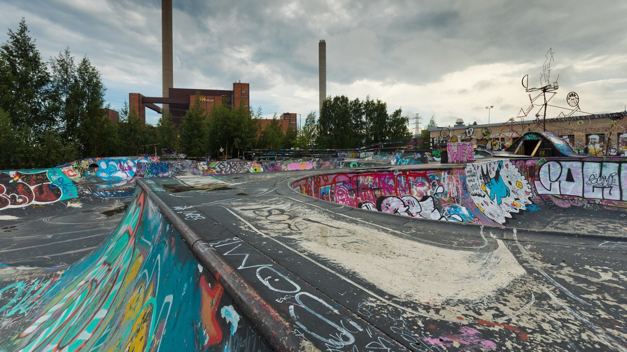 Suvilahti DIY: Suvilahti DIY skatepark in Kalasatama, Sörnäinen, Helsinki, Finland, 2021 June