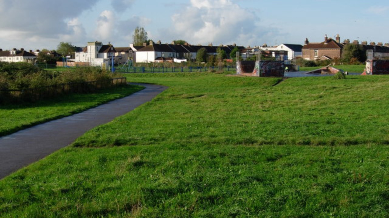 Leesland Park Skate Park: Skate park in Gosport