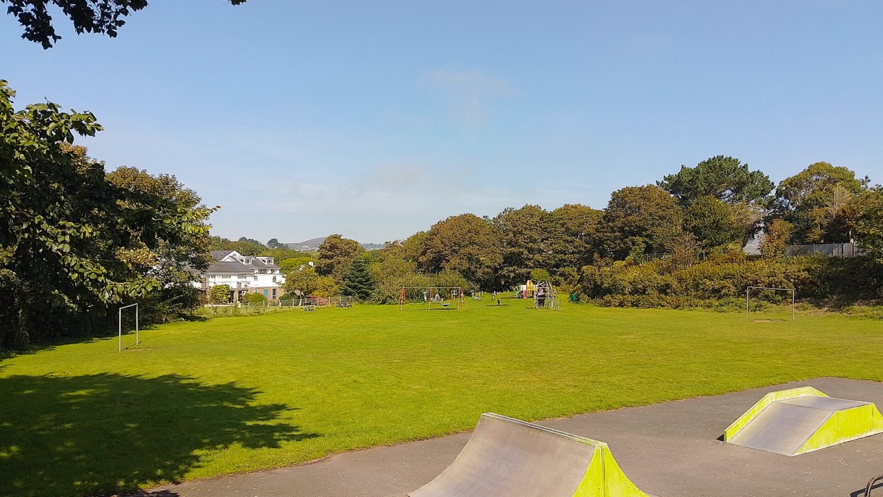 Abersoch Skatepark: Abersoch skatepark and playground - geograph.org.uk - 7589480