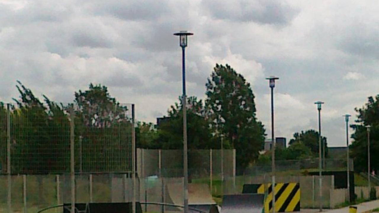 Hulme Skpatekark: Skate Park off Jackson Crescent, Manchester