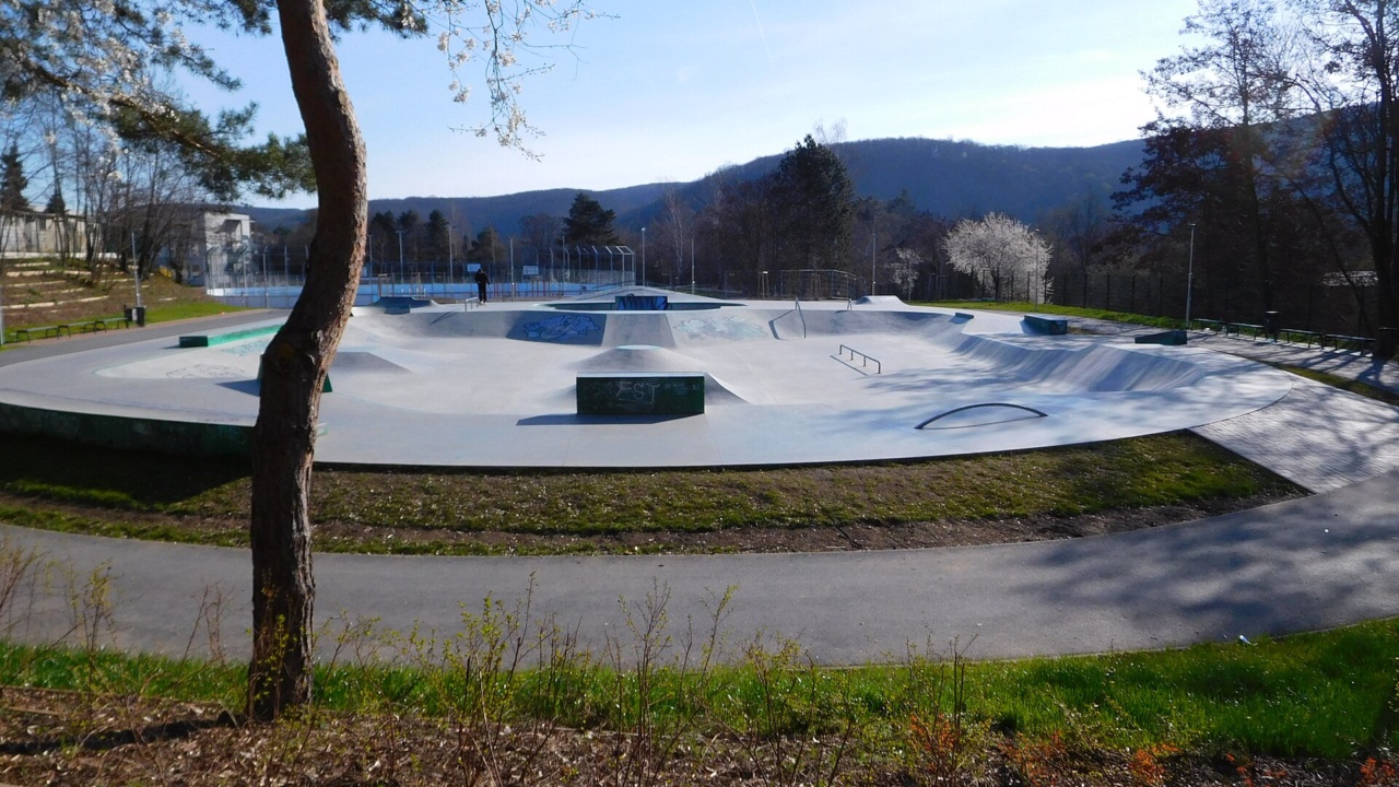 Skatepark: Praha Zbraslav Zabehlice skatepark