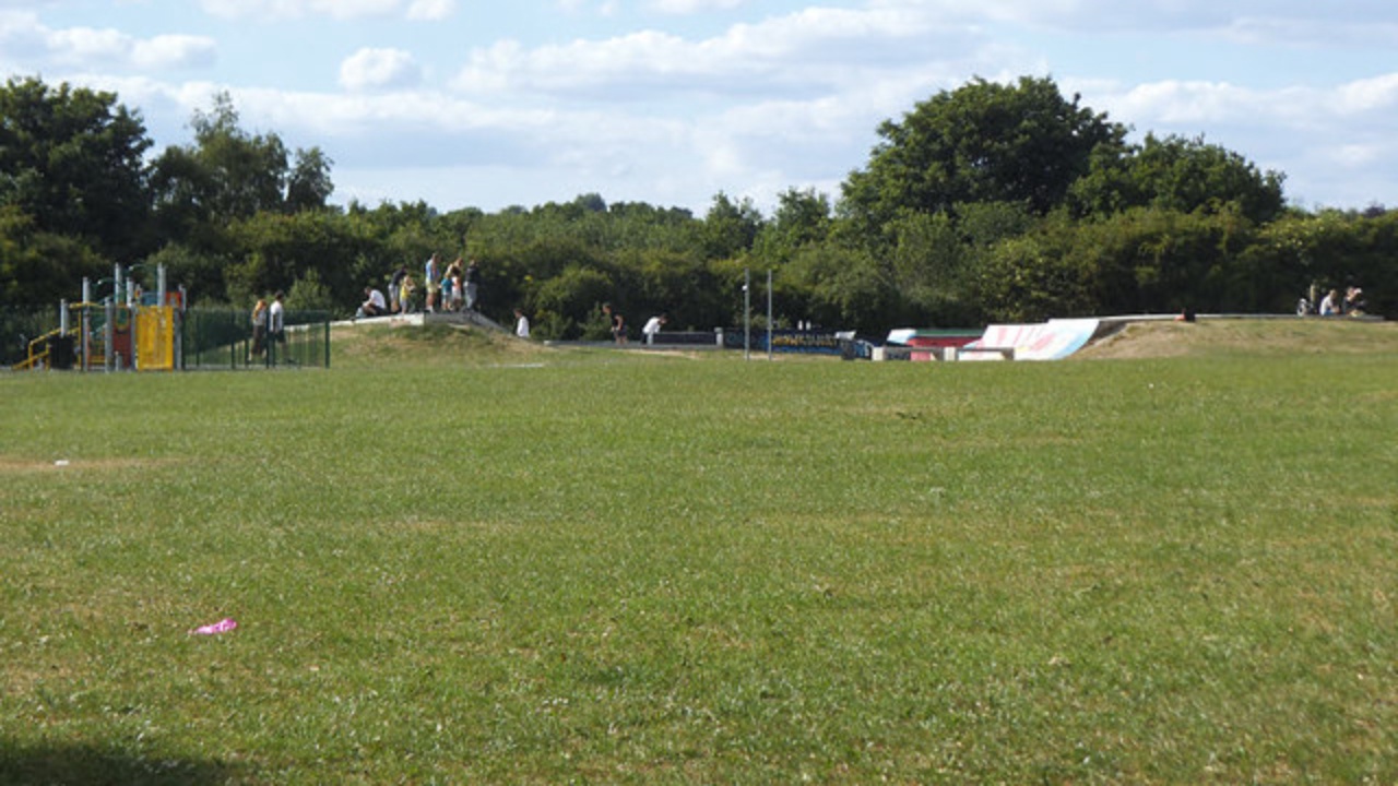 Hawksworth Skatepark: Hawksworth skate park