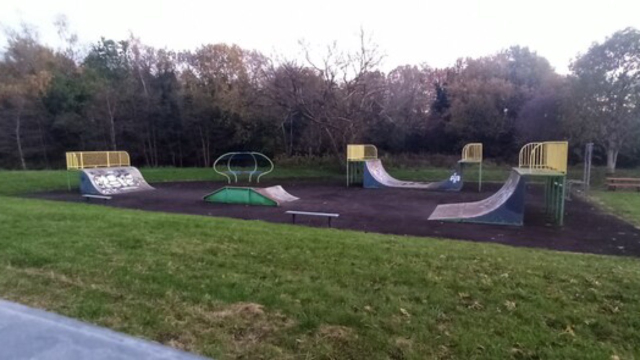 Skatepark 2: Skatepark at Kennishead Road